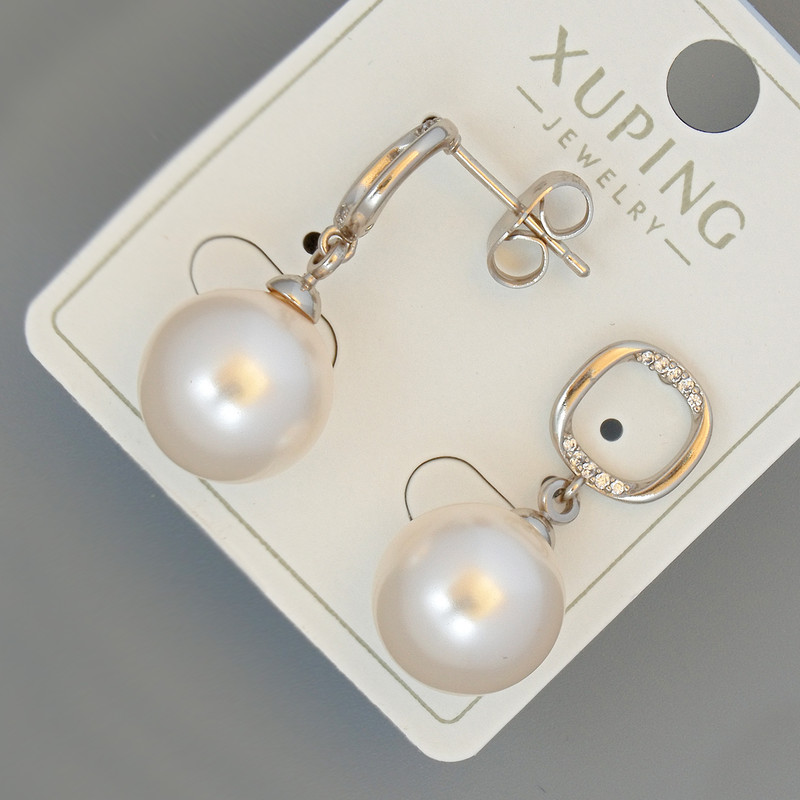 עגילי חוד Xuping עם קריסטל לבן וחרוז, קוטר 12 מ״מ, אורך כ-26.5 מ״מ ± רודיום