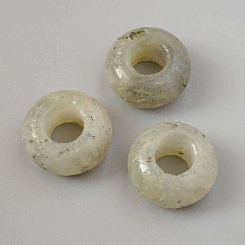 חרוז פנדורה לאברדוריט אבן טבעית, קוטר 14×7 מ״מ, קוטר חור 5,8 מ״מ+