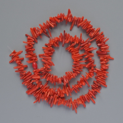 Beads Coral עמוד טבעי, קוטר 7x1.5 מ"מ+-, אורך 38 ס"מ + - על חוט דיג