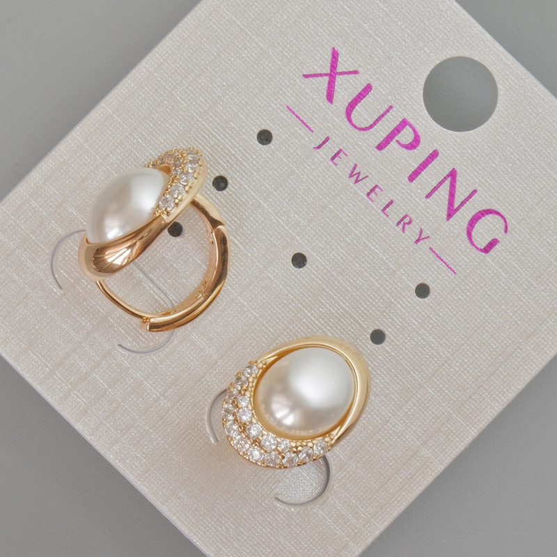 עגילי Xuping עם אבני זירקון לבנות וחרוז מאיורקה, קוטר 15×10 מ״מ, ציפוי זהב 18K