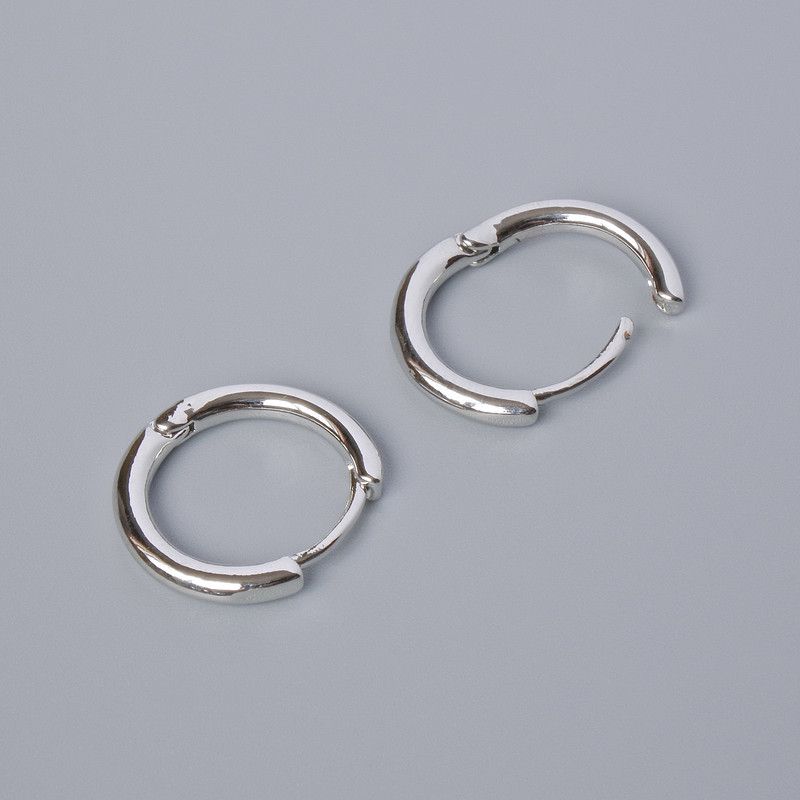 מחברי חישוק לעגילים בצבע כסף 14.5×16×2 mm, זוג