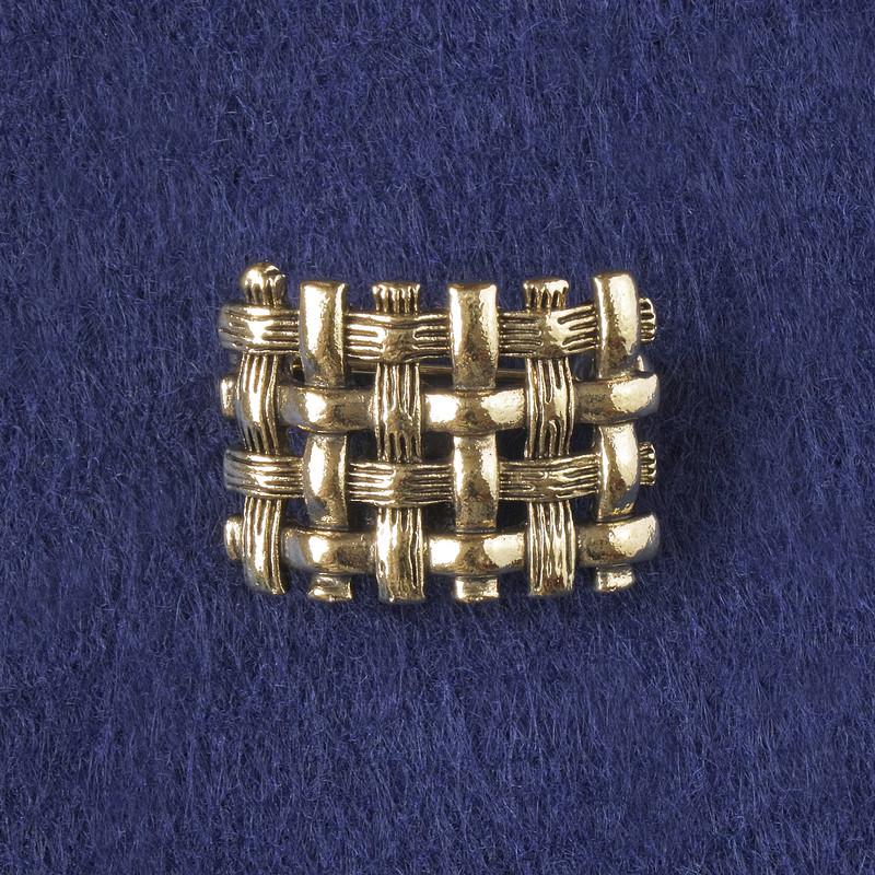 סיכה «ההדגש» במתכת זהובה כהה 16×22 מ״מ+