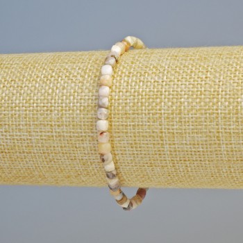 צמיד אופל ורוד טבעי – קוביות מחוצבות בקוטר 4 מ"מ +/- (אלסטי), אורך 18 ס"מ+