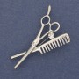 סיכת קישוט מסרק ומספריים כסופה 47x32mm+