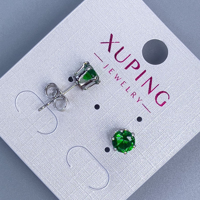 עגלי סטוד Xuping עם אבן ירוקה, מסגרת «כתר» 6 מ״מ ± ורודיום