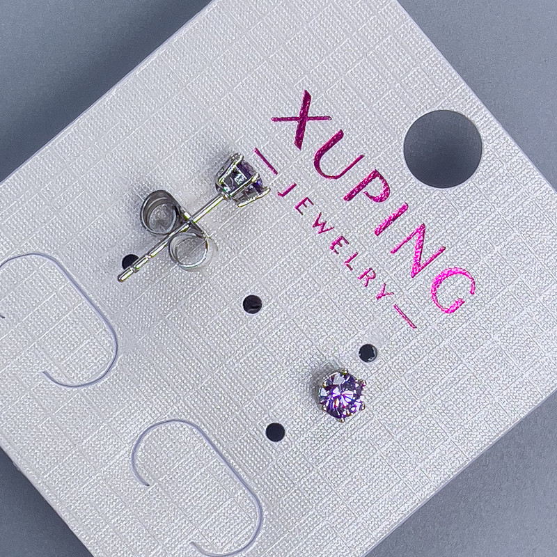 עגילי סטוד Xuping עם אבן סגולה בקוטר כ-4 מ״מ בציפוי רודיום