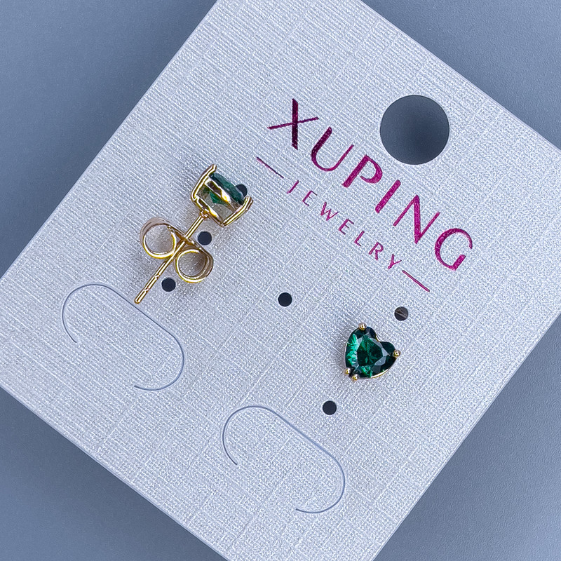 עגילים סטוד Xuping בצורת לב עם אבן ירוקה 6 מ״מ — ציפוי זהב 18 קראט