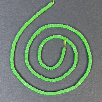 חרוזי וריסציט מרובע רונדל 2,5×1 מ״מ — על חוט, אורך כ-39 ס״מ