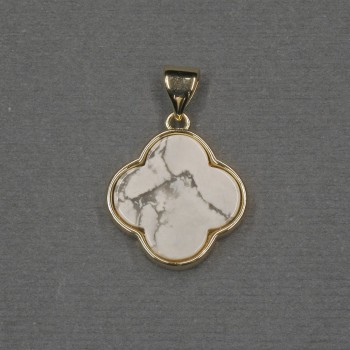 תליון בצורת תלתן עם שיבוץ קהלונג 16×18×4 מ״מ - מתכת זהובה