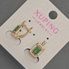 עגילים Xuping עם אבני סטרז לבנות וקריסטל ירוק, קוטר כ-8 מ״מ, אורך כ-14 מ״מ, ציפוי זהב 18 קראט