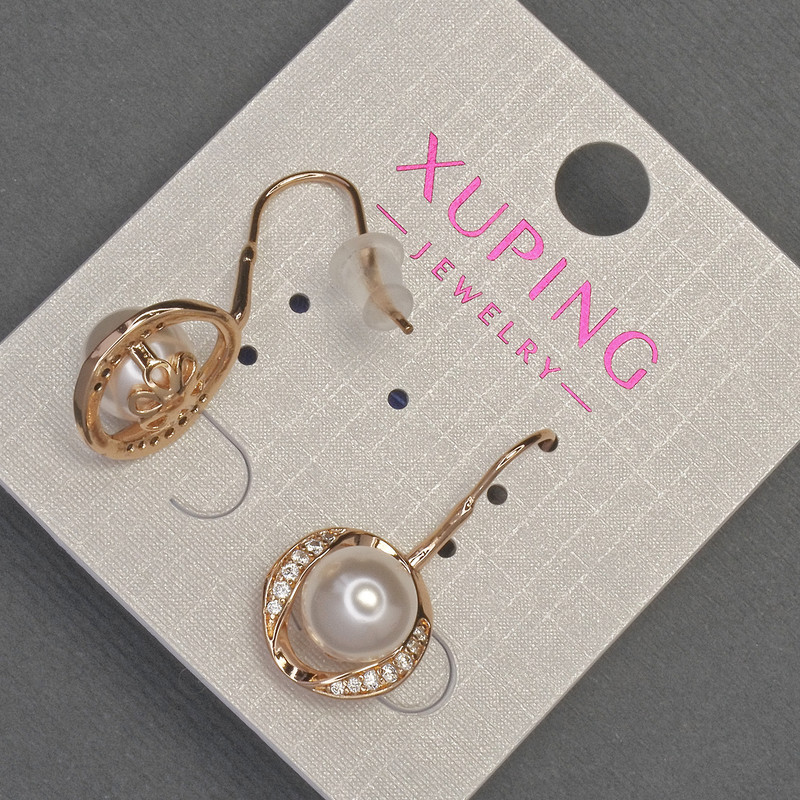 עגילים Xuping עם אבני זירקונים לבנים ופנינת מאיורקה, קוטר כ-13 מ״מ, אורך כ-27 מ״מ, זהב מצופה 18K
