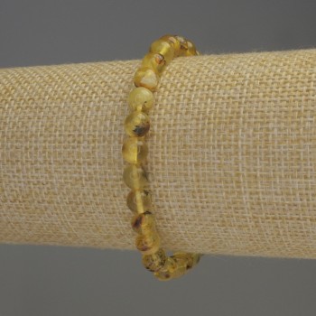 צמיד ענבר בכדורי חלקים, קוטר 6–6.5 מ״מ, אורך 18 ס״מ, על בסיס גמיש