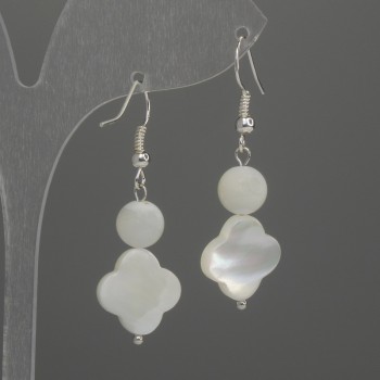 עגילים מפרלאמורט בצורת תלתן 12 מ״מ+-חרוז 8 מ״מ+-אורך 38 מ״מ+