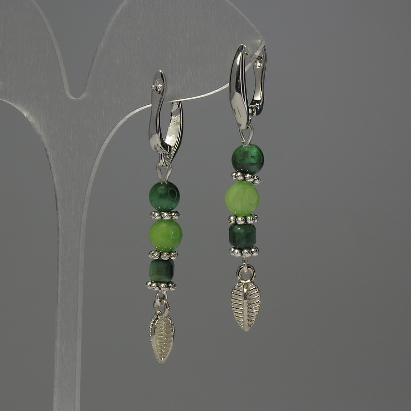 עגילים אוניקס כדוריים — קוטר כ-6 מ״מ ±; עין החתול קובייה מחוספסת 4 מ״מ ±; כדור 6 מ״מ ±; אורך 54 מ״מ ±