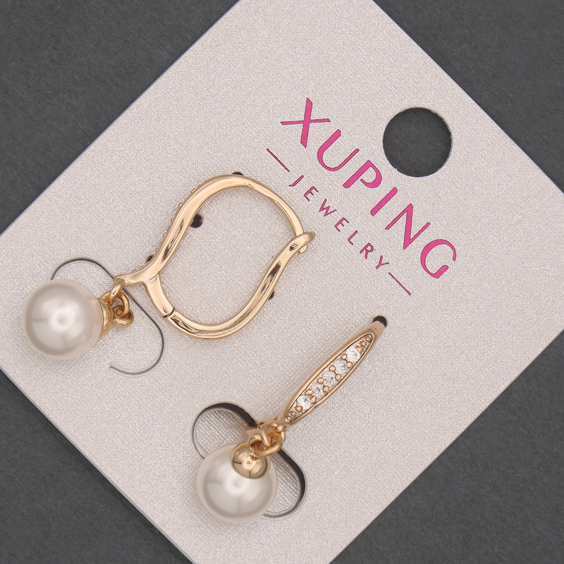 עגילי Xuping עם פנינת מאיורקה ואבני זרקונים לבנות, קוטר 8 מ״מ, אורך 30 מ״מ, ציפוי 18 קראט
