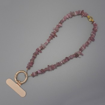 מחזיק לטלפון – פתיטי קוורץ תות בגודל 7–15×2–4 מ"מ ± טבעת, קוטר 24 מ"מ לאוזניים, אורך 40 ס"מ (על חרוזים, אורך 37 ס"מ)