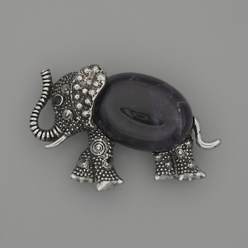 סיכה-תליון פיל אמטיסט 45×27 מ״מ +- מתכת כסופה עם זרקונים שחורים