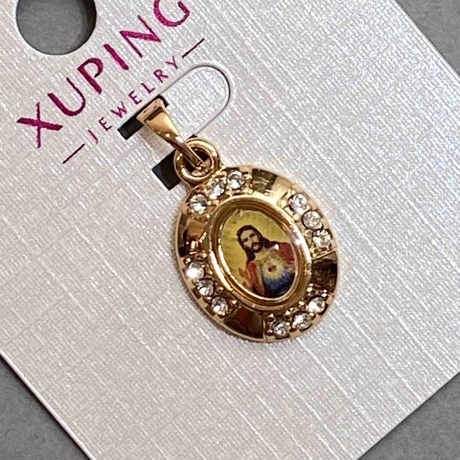 תליון «איקונה» Xuping עם קריסטלים לבנים, קוטר 20×13 מ״מ, אורך כ-24 מ״מ, ציפוי זהב 18 קראט