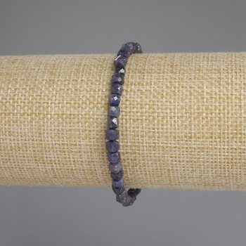 צמיד ספיר מחורץ בצורת קוביה, ממד 4×4 מ״מ, אורך 18 ס״מ +