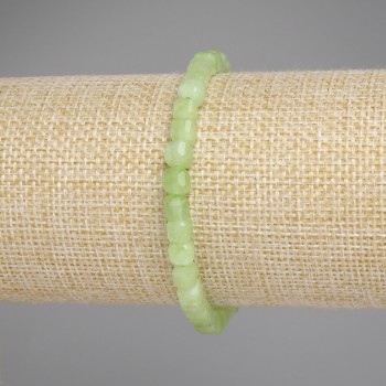 צמיד כריזוליט אוליבין מלוטש בצורת קוביה, ממד 5×5 מ״מ, אורך 18 ס״מ – סטרץ