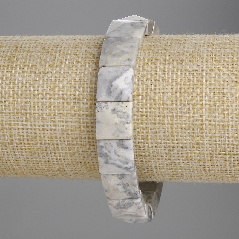 צמיד יאשמה אפורה מגולפות חוליות 12×12 מ״מ, אורך 18 ס״מ, אלסטי