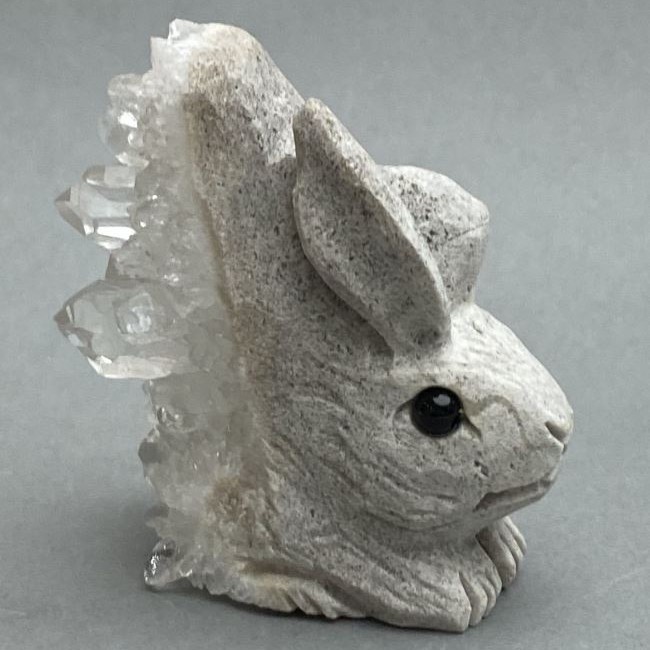 פסל נוי של ארנב עם דרוזה 67×57×29 mm+