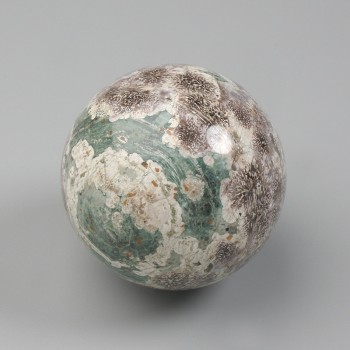 כדור מזכרות מאבן טבעית אגט פרחוני, קוטר 43–60 מ״מ ± משקל החל מ-100 גרם. (מחיר ל-100 גרם)