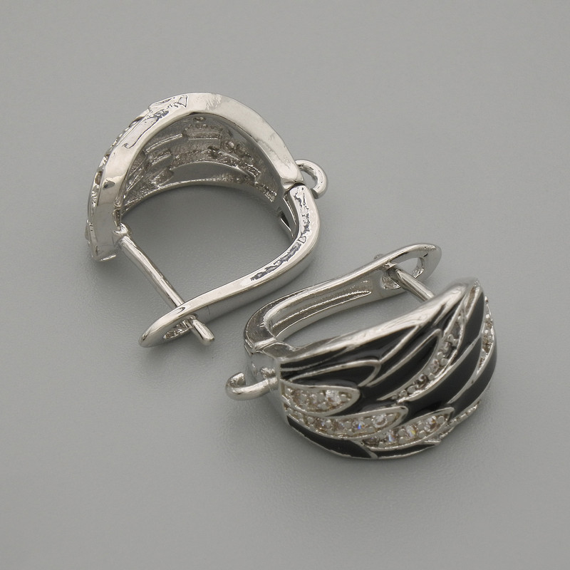 תקעים לעגילים לבנים עם קריסטלים לבנים ואמייל שחור, מתכת כסופה 15×9,5 מ״מ ± זוג