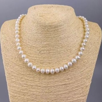 שרשרת פנינים מהנהר עגולות בקוטר 8–9×7 מ״מ, אורך 45 ס״מ, עם סגר