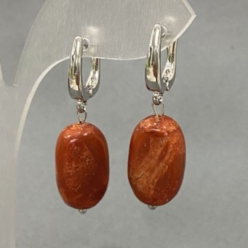 עגילים מאלמוג ספוגי בצורת אובאלית, קוטר 18×11 מ״מ±, אורך 35 מ״מ±