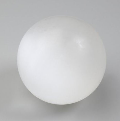 כדור נוי מסלניט מאבן טבעית, קוטר 66 מ״מ ± משקל מ-405 גרם