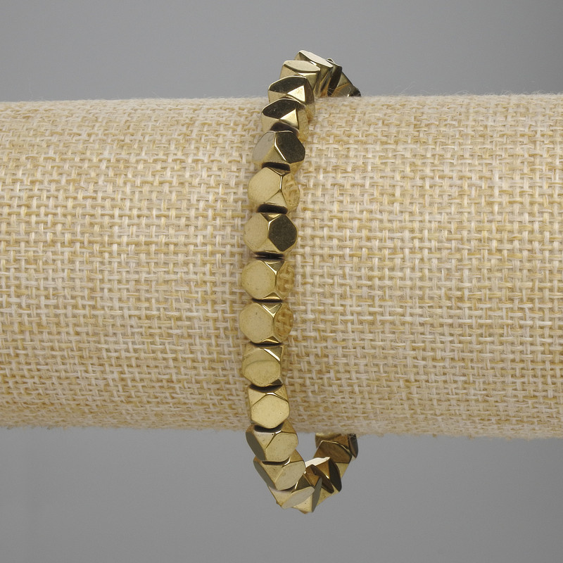 צמיד המטיט זהוב עם פאות מרובות 5,5×5,5 מ״מ ± צבע זהוב, אורך 18 ס״מ ± סטרץ