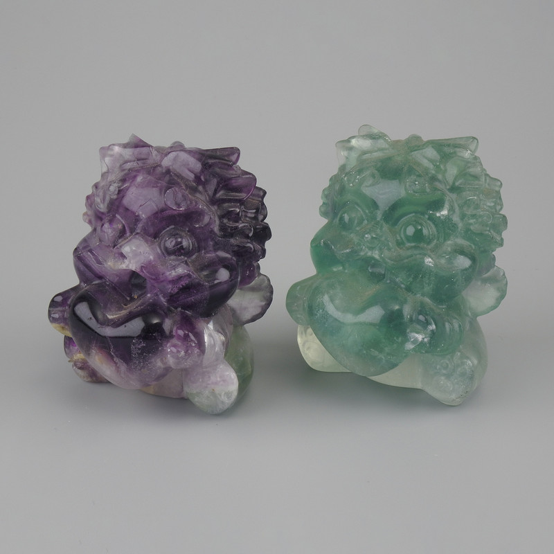 פסלון מזכרת דרקון עם לב, פלואוריט, 50x36x44mm+