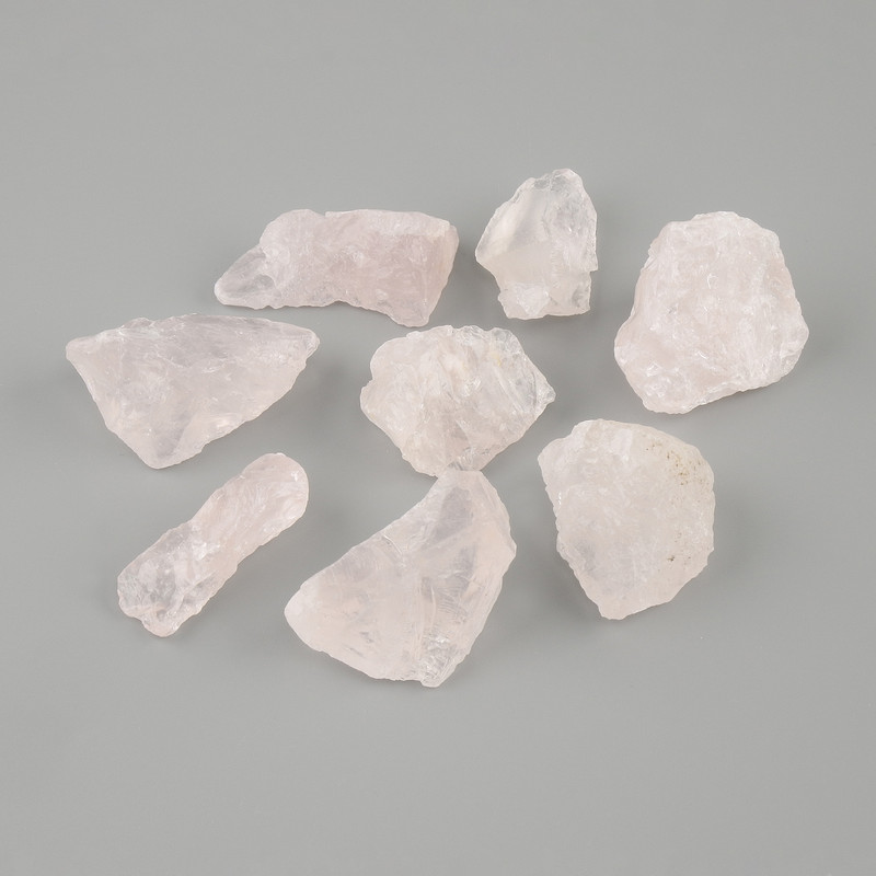 אבן מזכרת לעיצוב פנים גולמית קוורץ ורוד 24-35×11-27 מ"מ ± אריזה 100 גרם (מחיר ל-100 גרם)