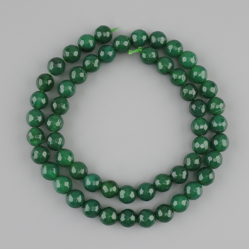 חרוזי כריזופרז כדור משופע, קוטר 8mm ±, אורך 42cm ± על חוט