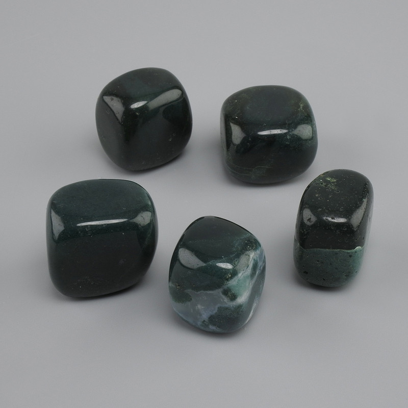 אבן טבעית יאשמה ירוקה מלוטשת, קוטר 22-25×22-24×17-21 mm ± (מגוון מידות) (מחיר ל-100 גרם)