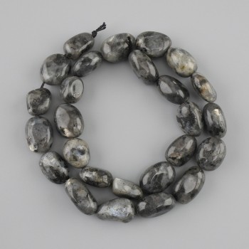 חרוזים לבריקיט, מלוטשים, קוטר 13–16×10–12.5 מ"מ ±, אורך 39 ס"מ ± על חוט