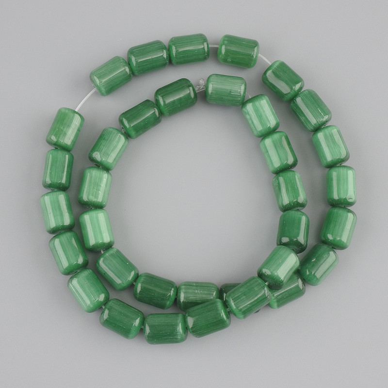 חרוזים עין החתול ירוקים, גליליים, קוטר 11×8mm ±, אורך 38cm ± על חוט