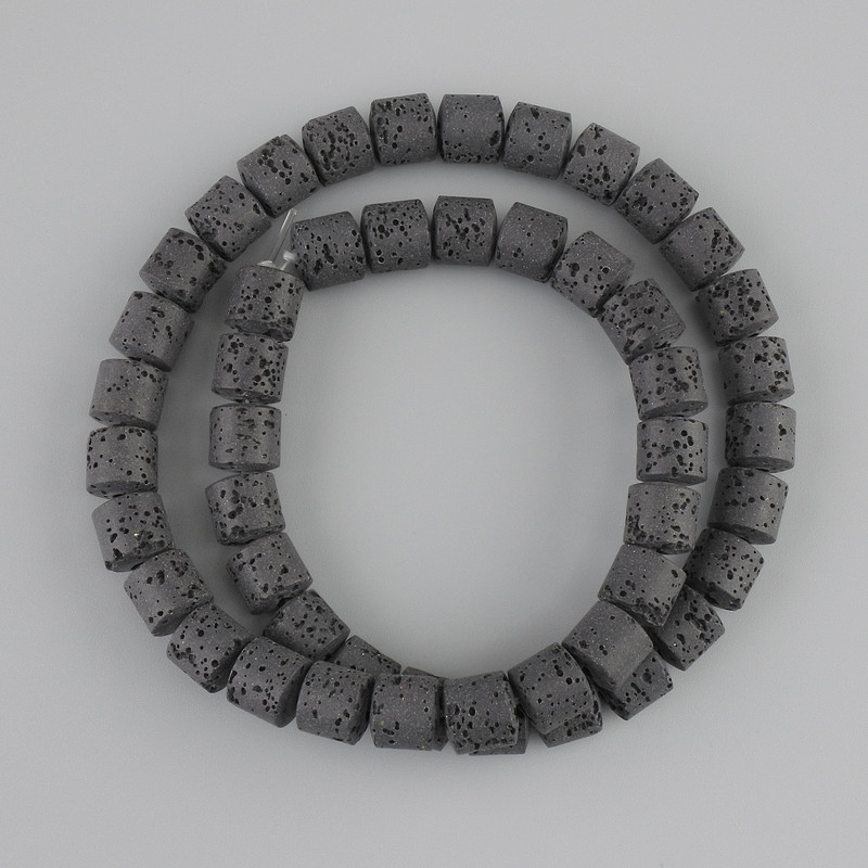 חרוזים מבזלת וולקנית שחורה, צילינדר, קוטר 8×8mm± על חוט, אורך 38cm+