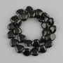 חרוזים מאגת שחורה בצורת לב, קוטר 14×14mm+-, אורך 37cm+- על חוט דייג
