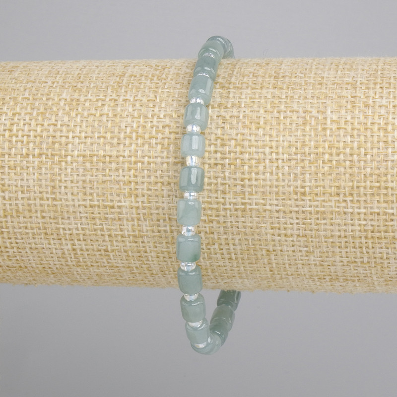 צמיד ג'דייט גליל, קוטר 5x5mm+- חרוזי זרע 3mm+-, אורך 18cm+- סטרץ'