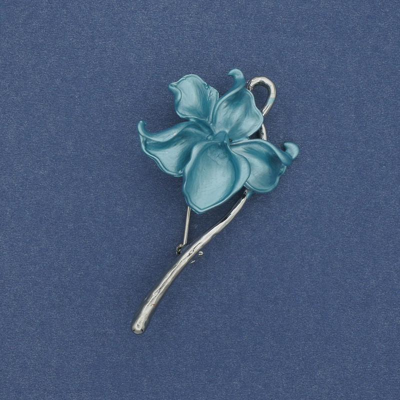 סיכה-תליון פרח אמייל מתכת כסופה 56×30 mm+