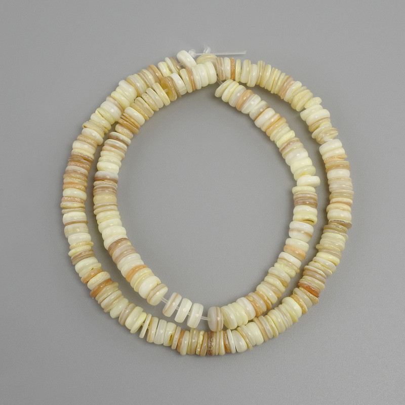 חרוזים מקונכיית סקאפארקה רונדל, קוטר 6-6.5×1.5-2mm±, אורך 39cm± על חוט