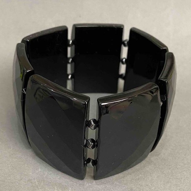 צמיד אגת קישור מגולף 40x28mm+-, אורך 18cm+- סטרץ'