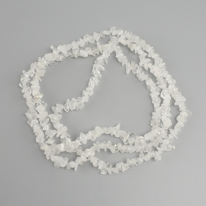חרוזים קוורץ שקוף (שבבים), קוטר 5-9x2-3, 5mm+-, אורך 78cm+- על חוט