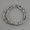 חרוזי צדף סקפארקה רונדל, קוטר 6x1, 5-2 מ"מ ±, אורך 39 ס"מ ± על חוט דיג