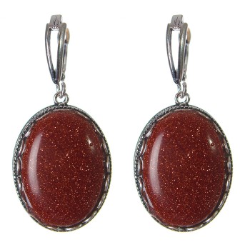 הנחה על עגילים מאוואנטורין 'חול זהוב' עם התקן בסגנון 'שן' בצורת אובלית, אבן 2.8×2.1 ס״מ, אורך 4.5 ס״מ