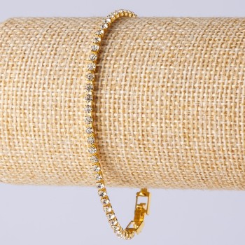 צמיד זרקונים על נעילה בשורה אחת, בצבע זהב, אורך 20 ס״מ, רוחב 3 מ״מ