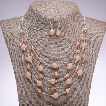 סט עגילים ושרשרת «אבק כוכבים» חרוזים בצבע שמפנייה, קוטר 5–10 מ״מ, אורך 45–50 ס״מ