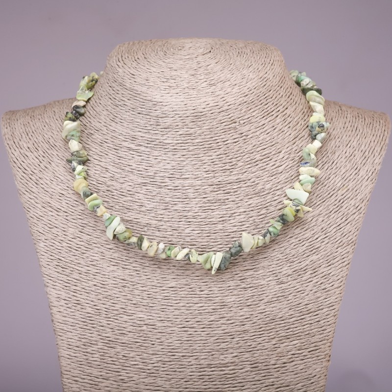 שרשרת מאבן טבעית מסרפנטיין גרגרי, קוטר 5–8 מ״מ, אורך 45 ס״מ